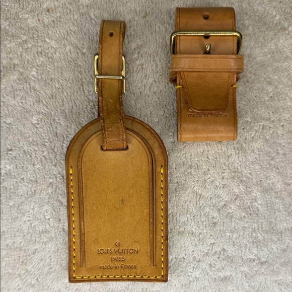 Louis Vuitton Accessories - Vintage Louis Vuitton Luggage Tag and Poignier in Vachetta Leather (15C)